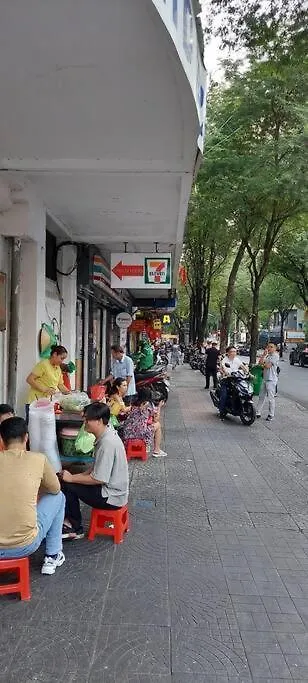 Lagom Studio 18 - Dep Va Yen Binh, Ke Ben Dinh Doc Lap, Nha Tho Duc Ba, Duong Nguyen Du, Phuong Ben Nghe, Quan 1 Ciudad Ho Chi Minh  Vietnam