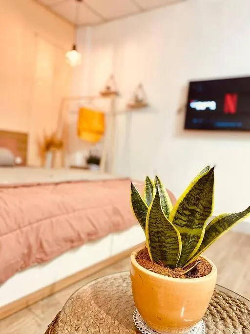 Lagom Studio 18: Tranquil Haven Near Independence Palace Ho Chi Minh City Apartment