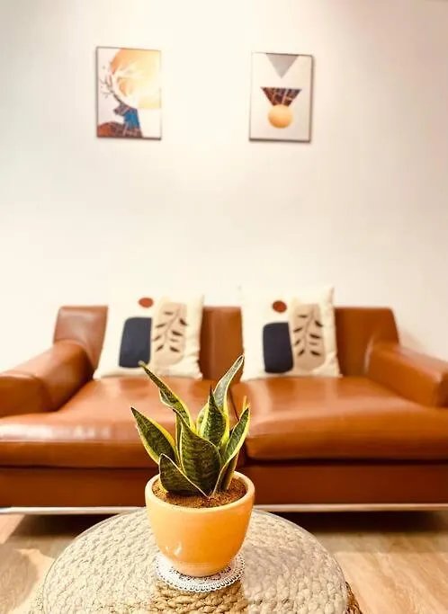 Lagom Studio 18: Tranquil Haven Near Independence Palace Ho Chi Minh City Apartment